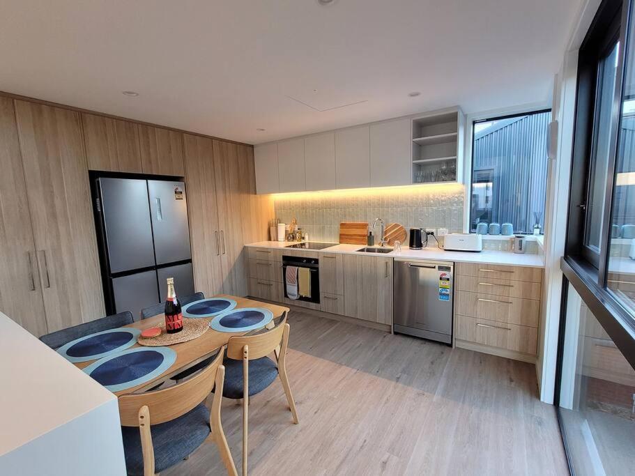 Downtown Apartment Крайстчёрч Экстерьер фото