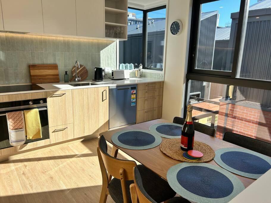 Downtown Apartment Крайстчёрч Экстерьер фото