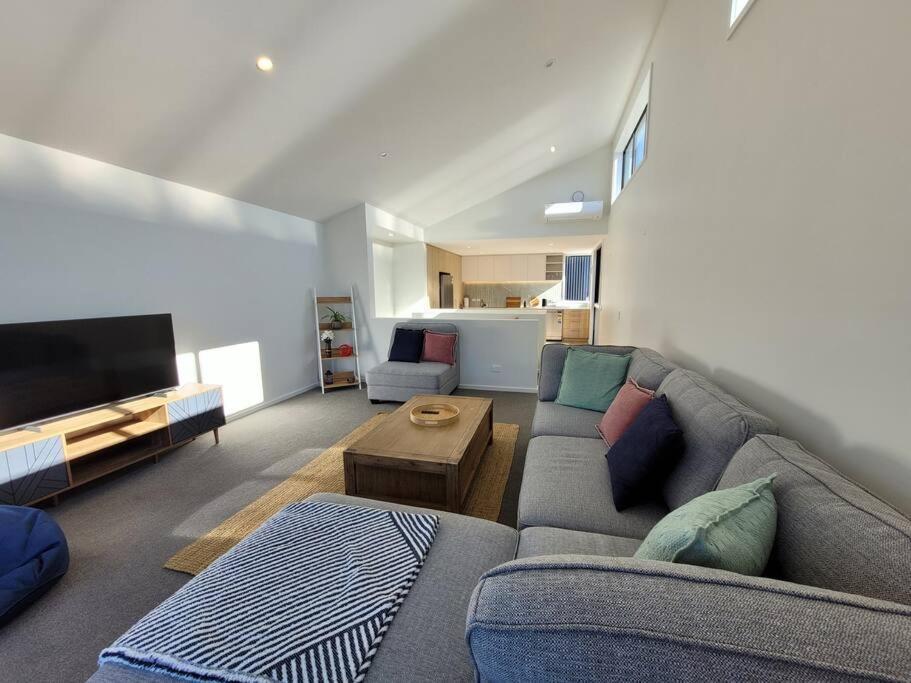 Downtown Apartment Крайстчёрч Экстерьер фото